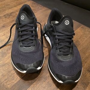 Lululemon Chargefeel Sneakers in Black and White 8